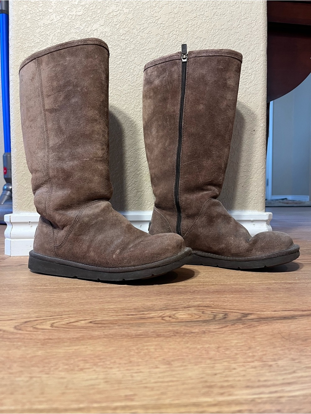 UGG Brown Shearling-Lined Boot Interior with Zipper Trim